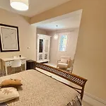 Konukevi Dorsoduro House 3*