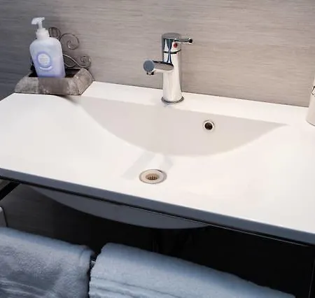 Konukevi Dorsoduro House Venedik